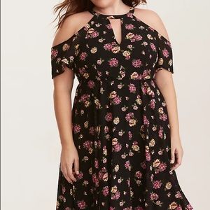 Torrid FLORAL CHIFFON COLD SHOULDER V-NECK DRESS